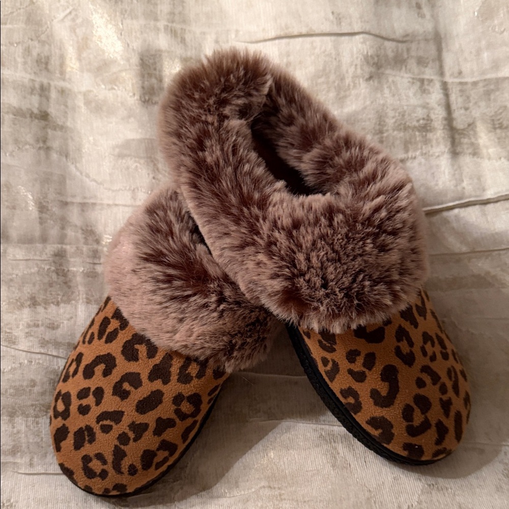isotoner Leopard Print Faux Fur Clog Slippers - Brown